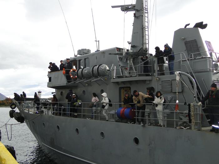 NIÑOS SORDOS MUDOS FRANCESES VISITARON PUERTO WILLIAMS